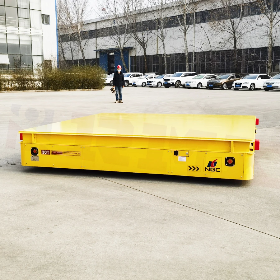 30吨锂电池无轨车