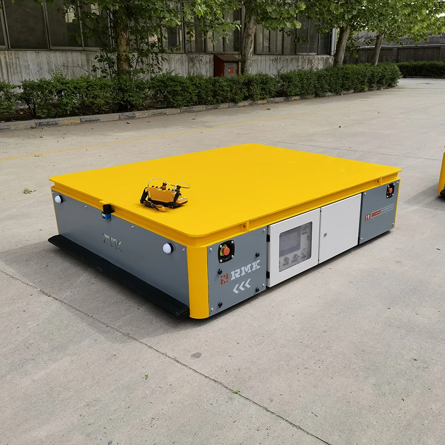 卫星发射基地使用舵轮无轨车